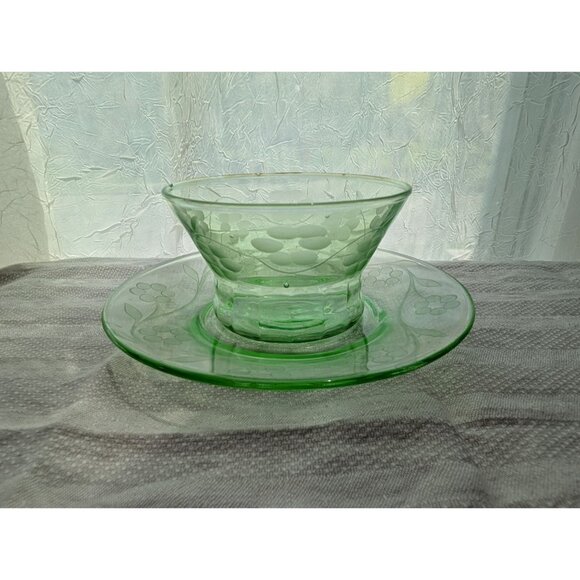 Vintage Green Uranium Glass Bowl & Saucer With Floral Etching - Picture 2 of 9